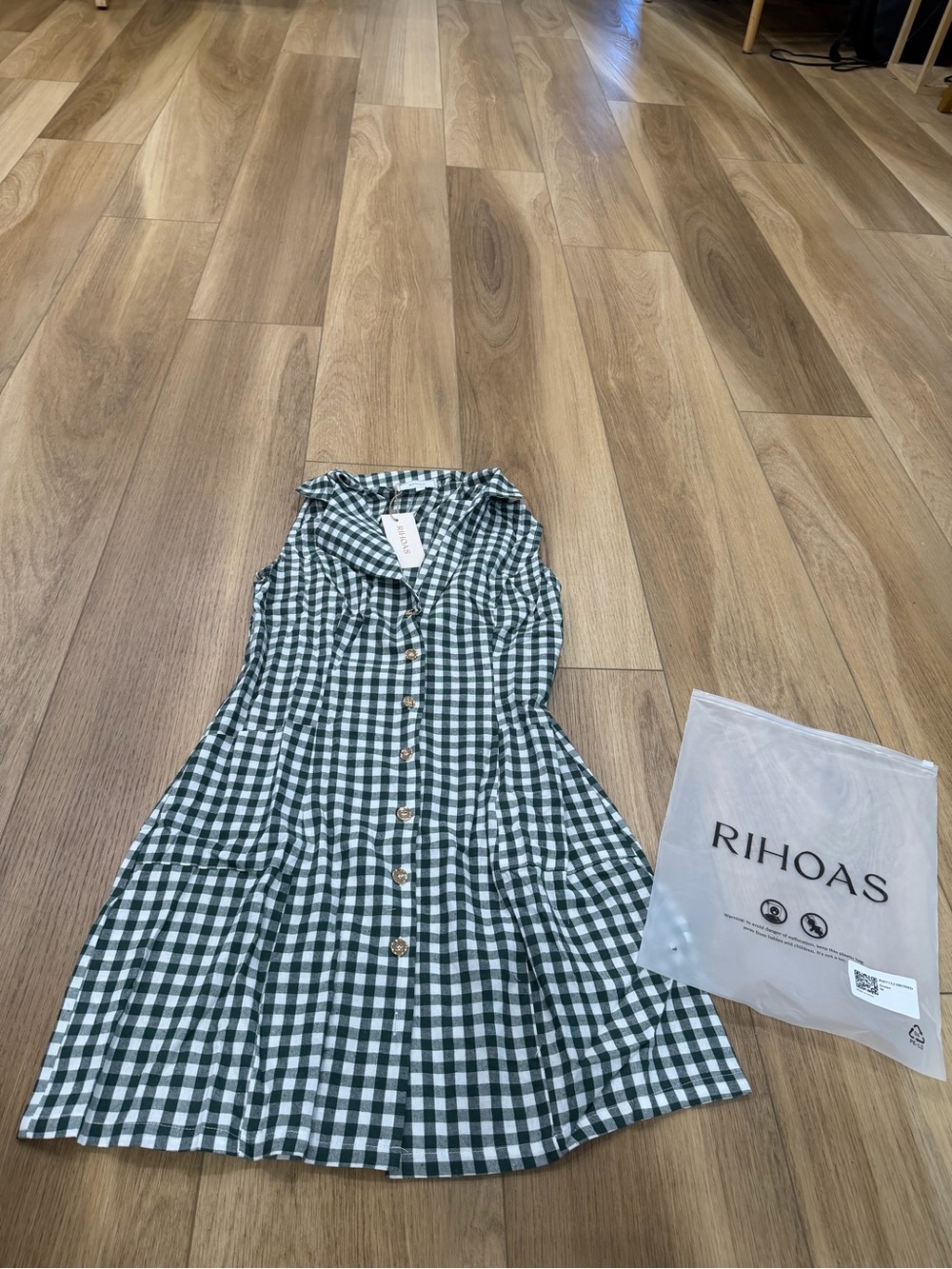 RIHOAS Green and White Gingham Button-Front Sleeveless Dress